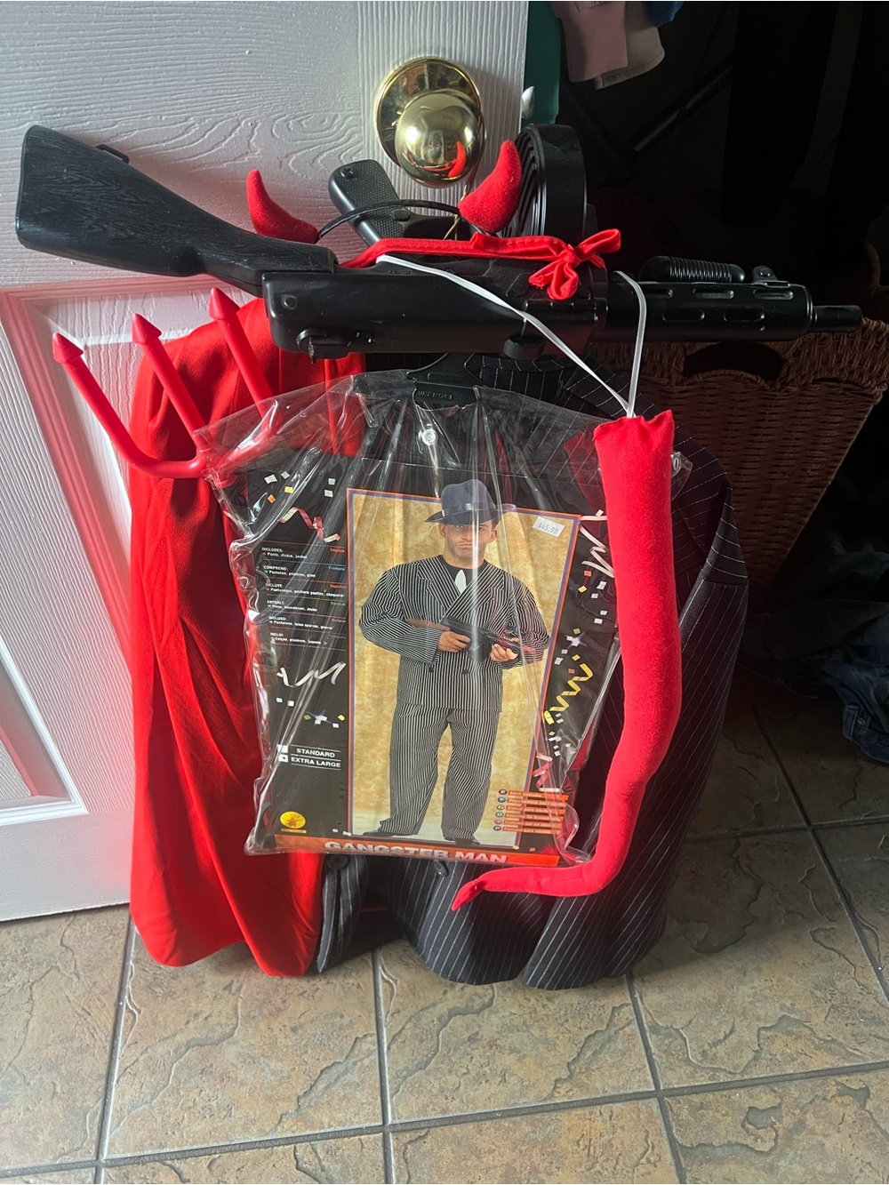 KMensRed Devil Costume Set - Includes Cape and Horns